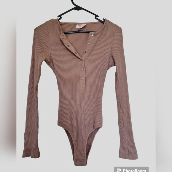 Showpo body suit in mocha - Picture 2 of 8
